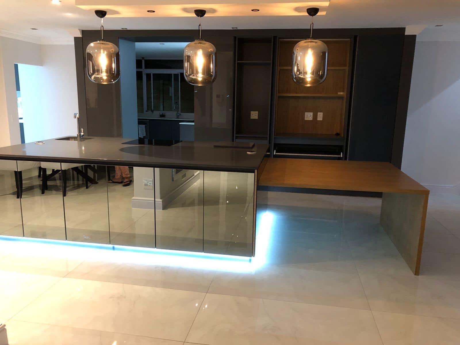 CONSTANTIA, HOUSE