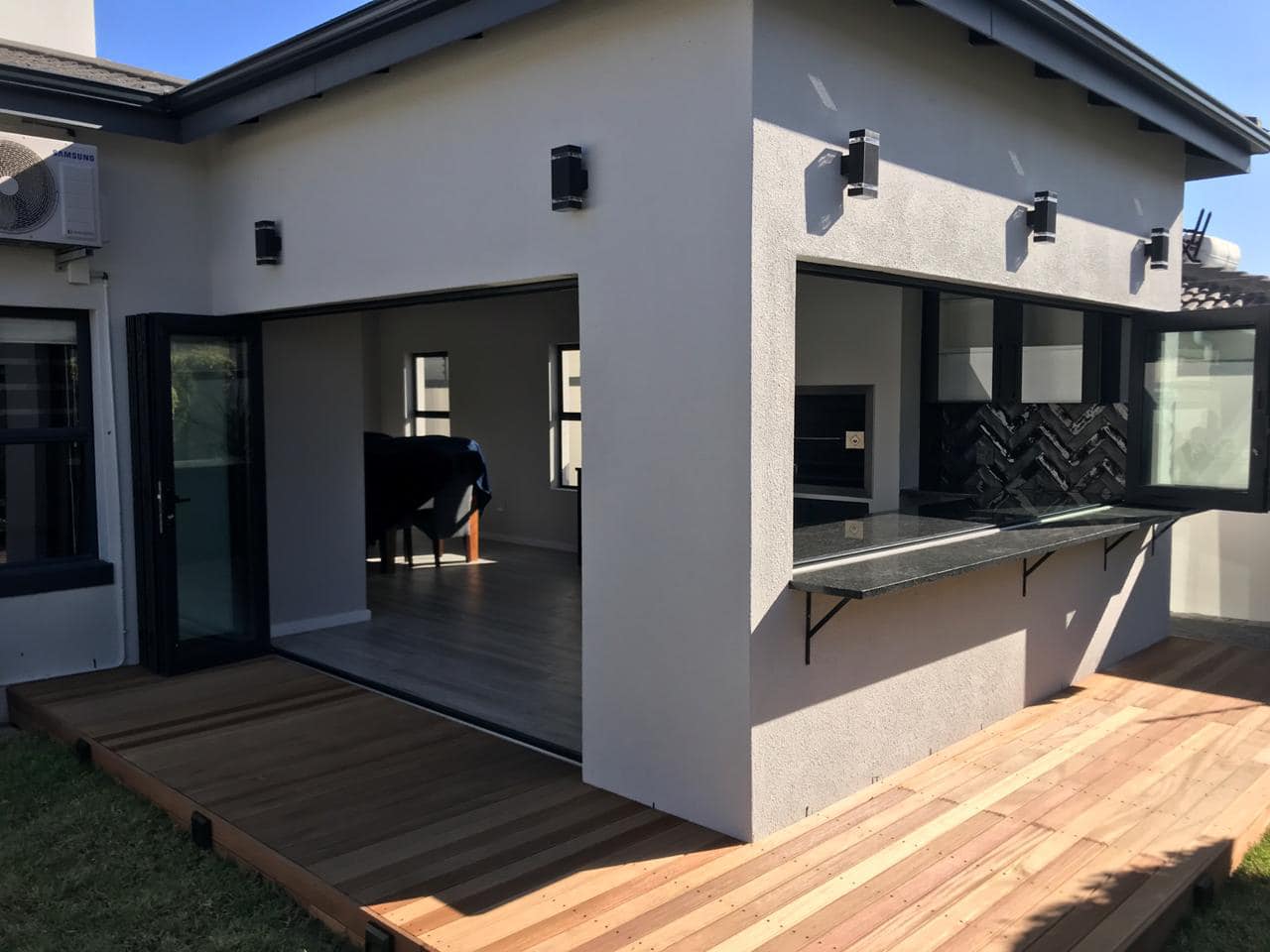 PARKLANDS NORTH, HOUSE completed outdoor project view 1