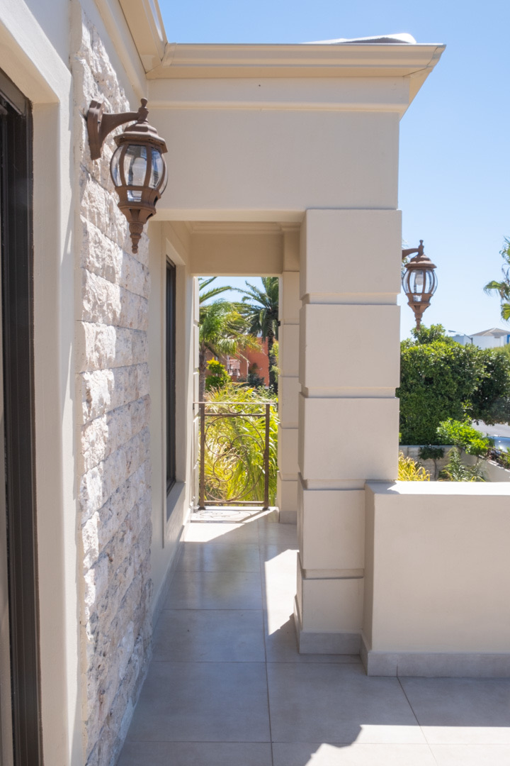 SUNSET BEACH: LUXURY DOUBLE-STOREY CONVERSION completed renovations project view 10