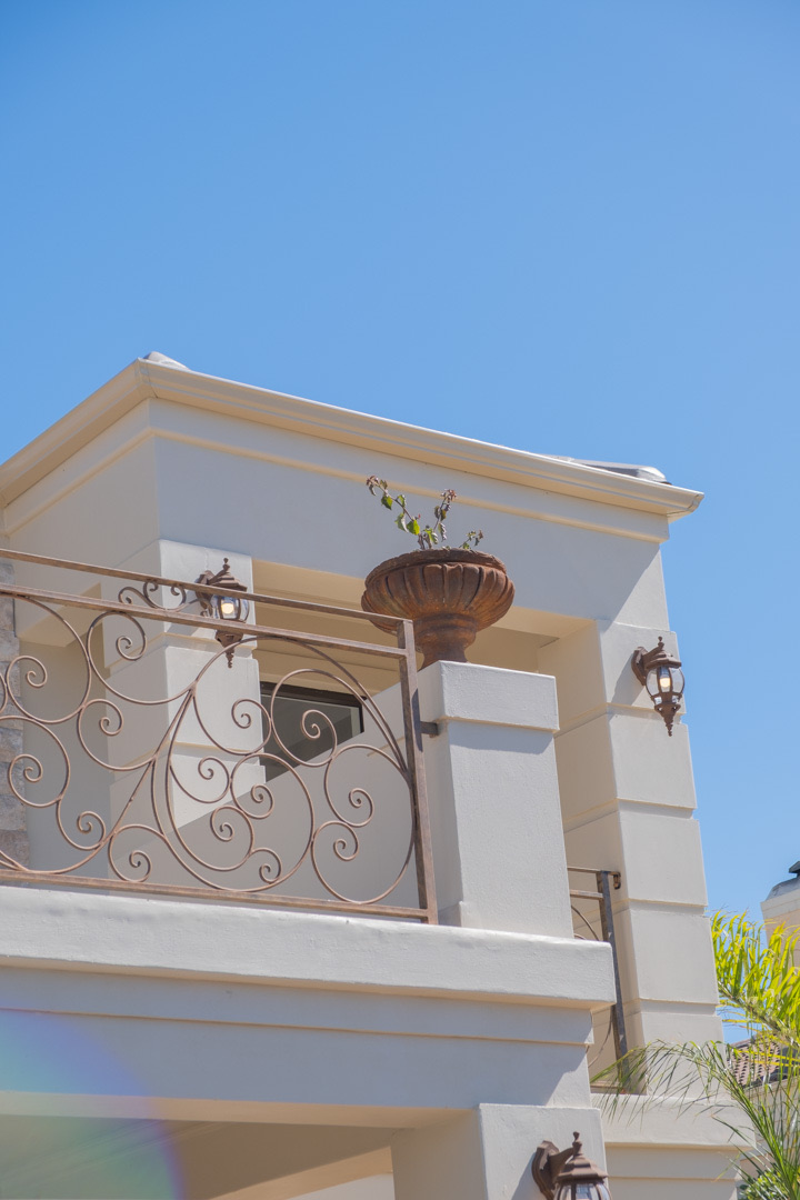SUNSET BEACH: LUXURY DOUBLE-STOREY CONVERSION completed renovations project view 2